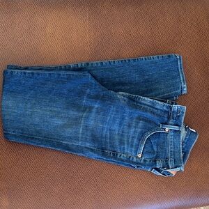 Women’s Blue Jeans